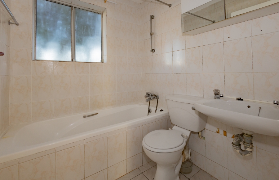 2 Bedroom Property for Sale in Churchill Estate Western Cape